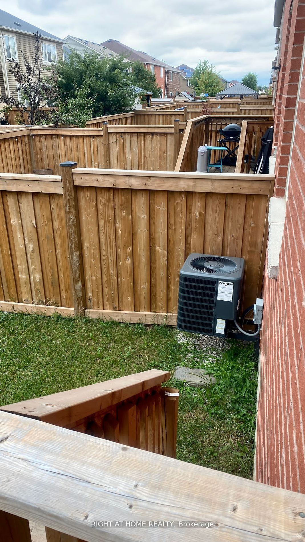 467 Downes Jackson Heights N Property Photo 24