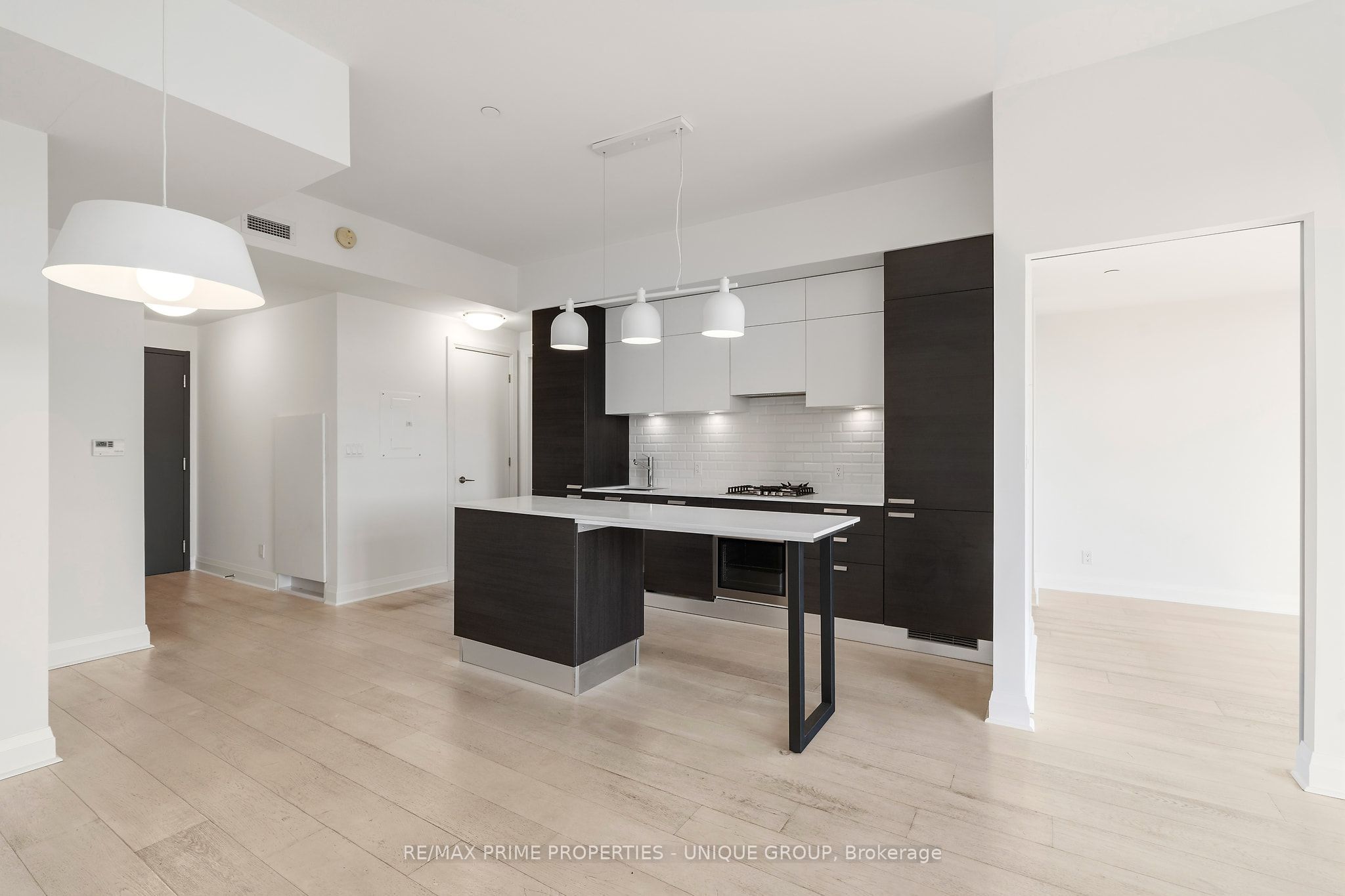 245 Perth Avenue 304 Property Photo 12