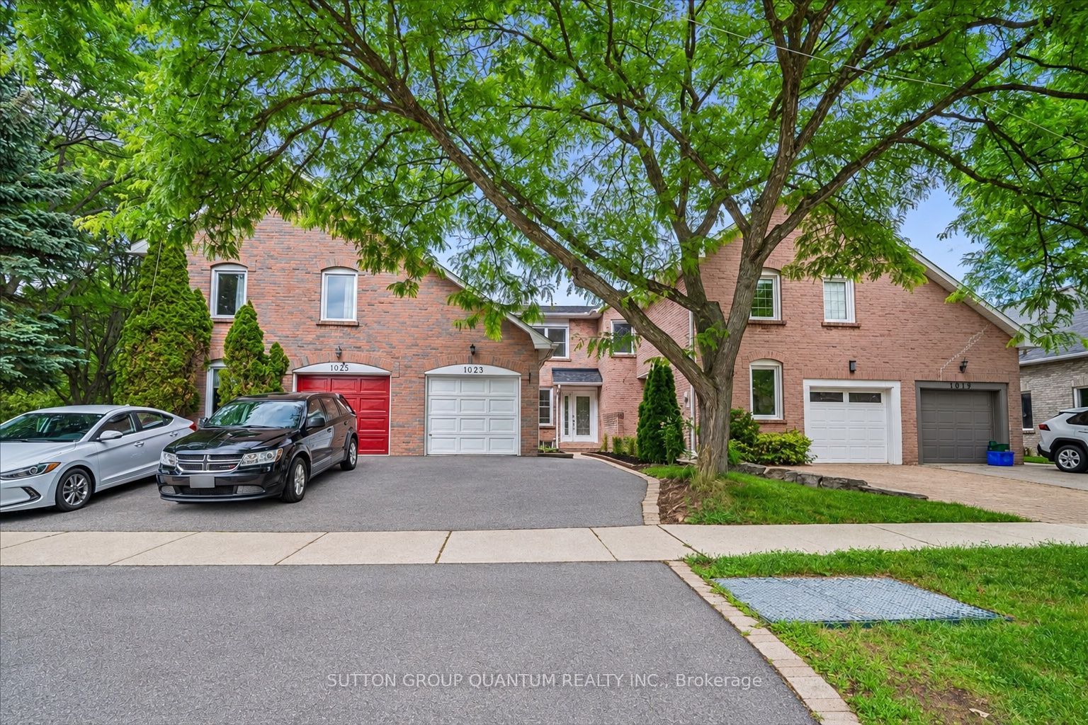 1023 Runnymead Crescent Property Photo 1