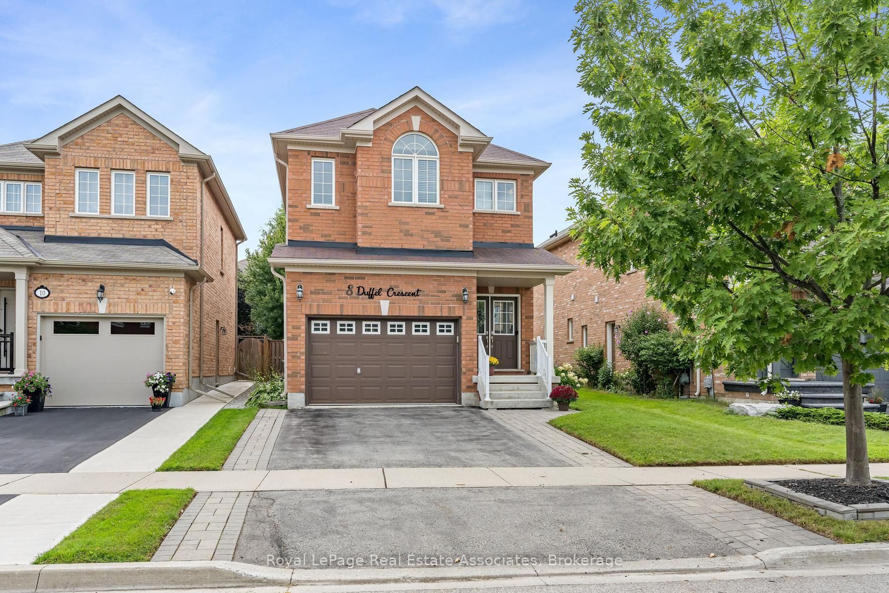 8 Duffel Crescent Property Photo 1