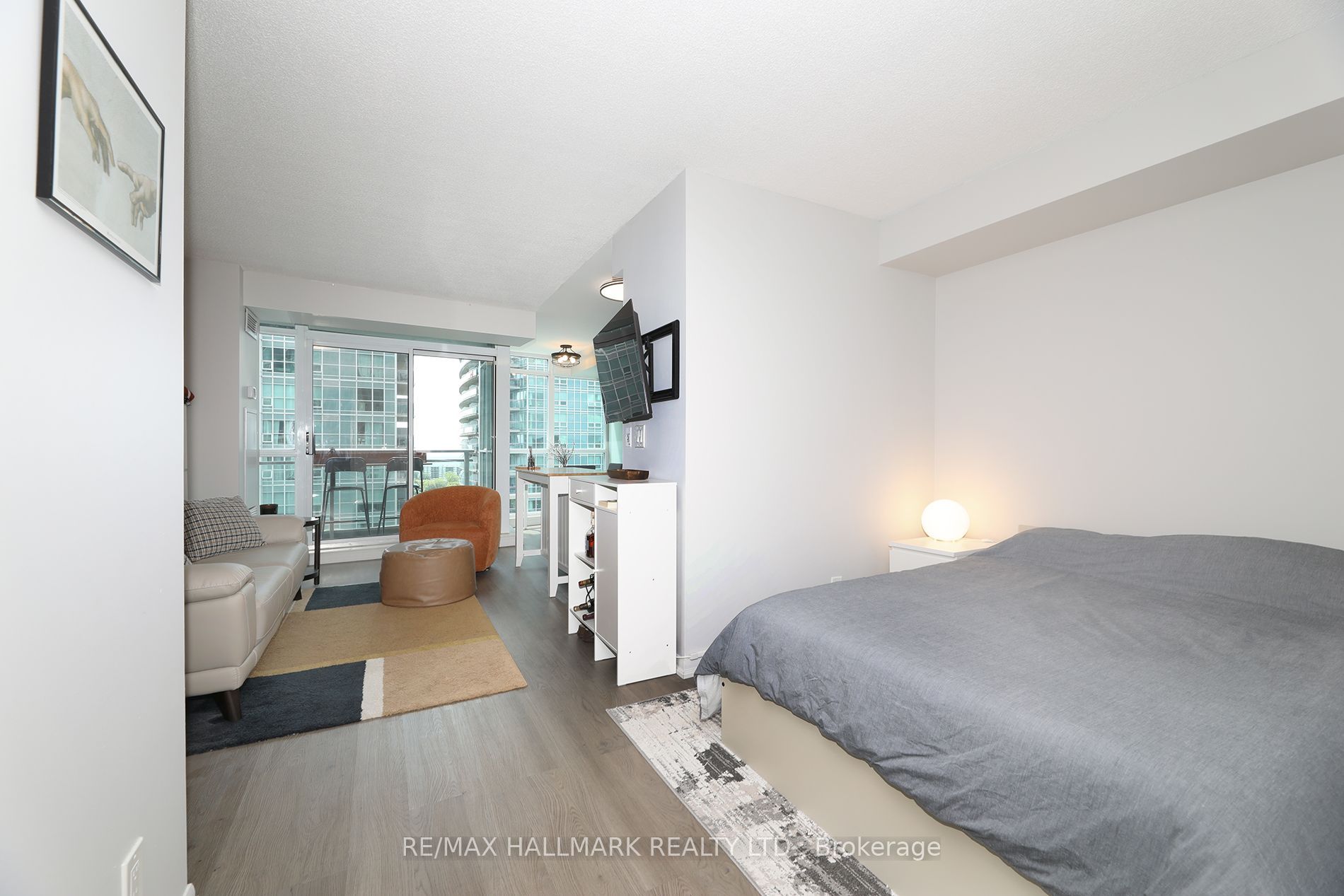 185 Legion Road N 1810 Property Photo 7