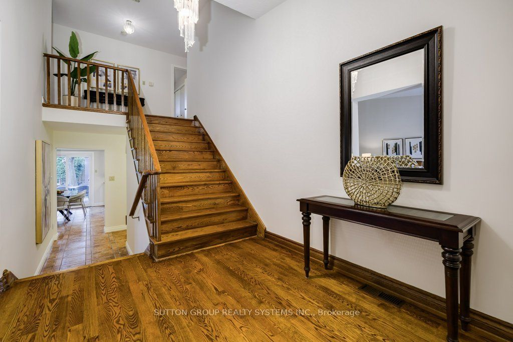 93 Poplar Heights Drive Property Photo 3