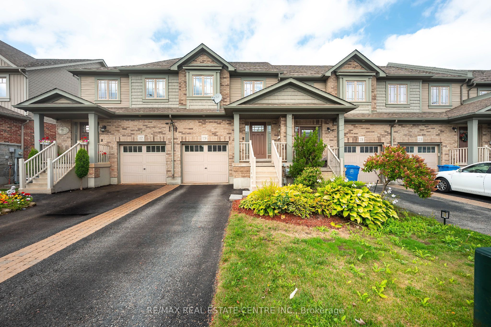 19 Laverty Crescent Property Photo 1
