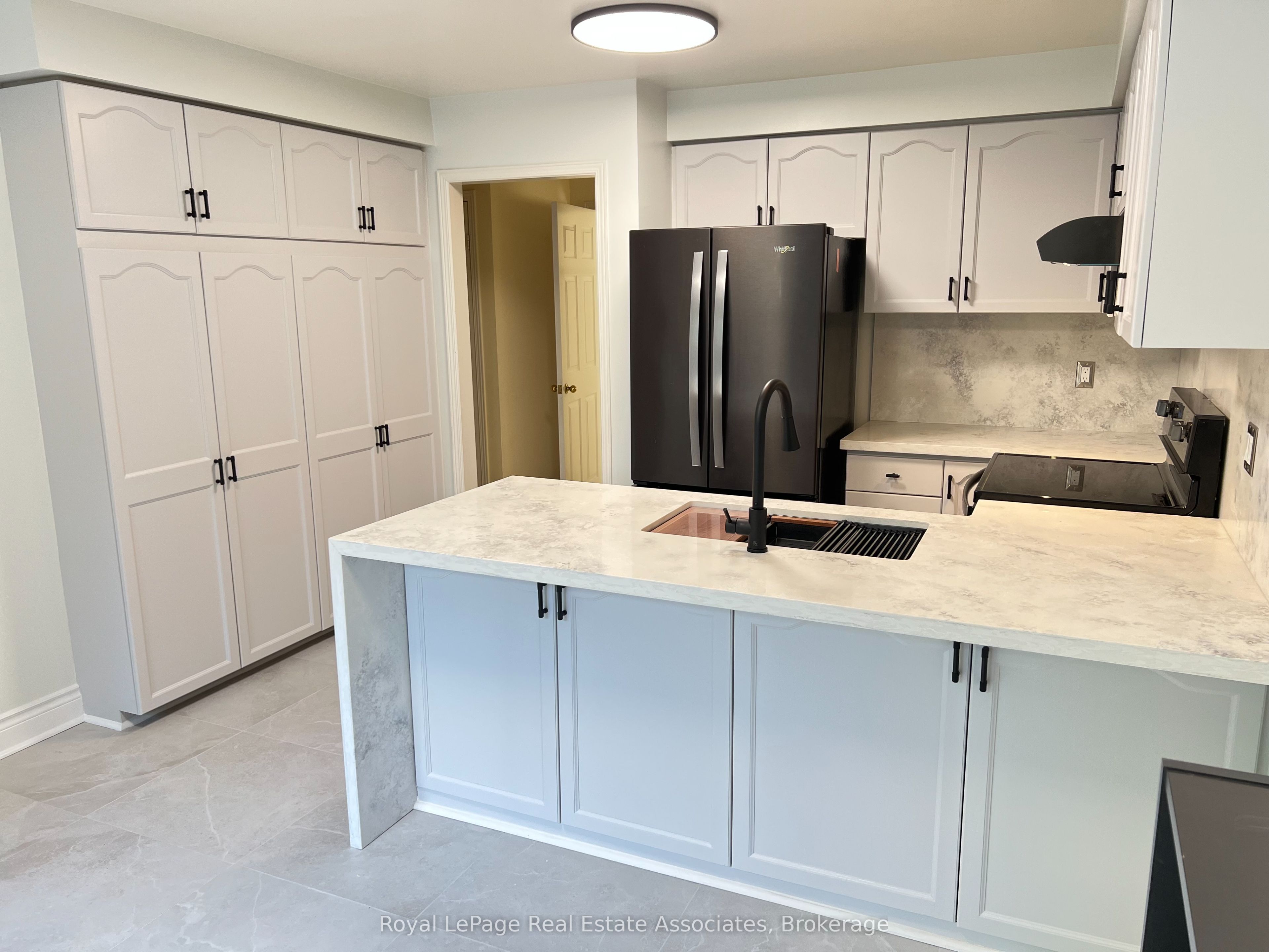 2551 Wynten Way Property Photo 18