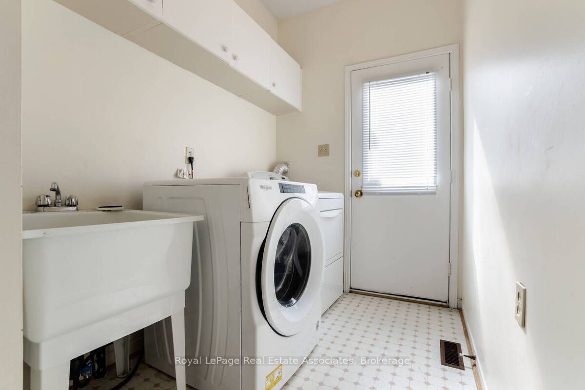 2551 Wynten Way Property Photo 19