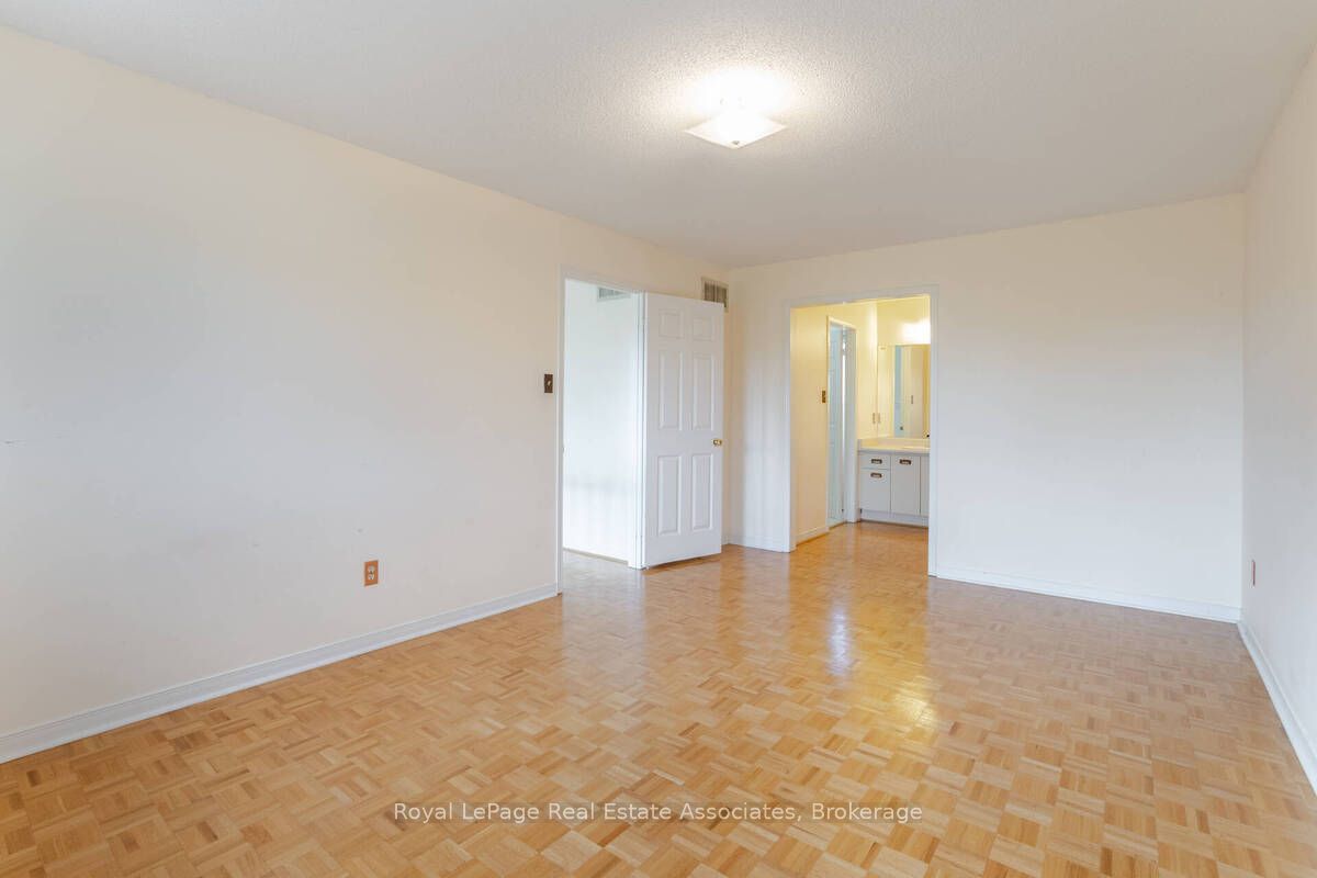2551 Wynten Way Property Photo 24