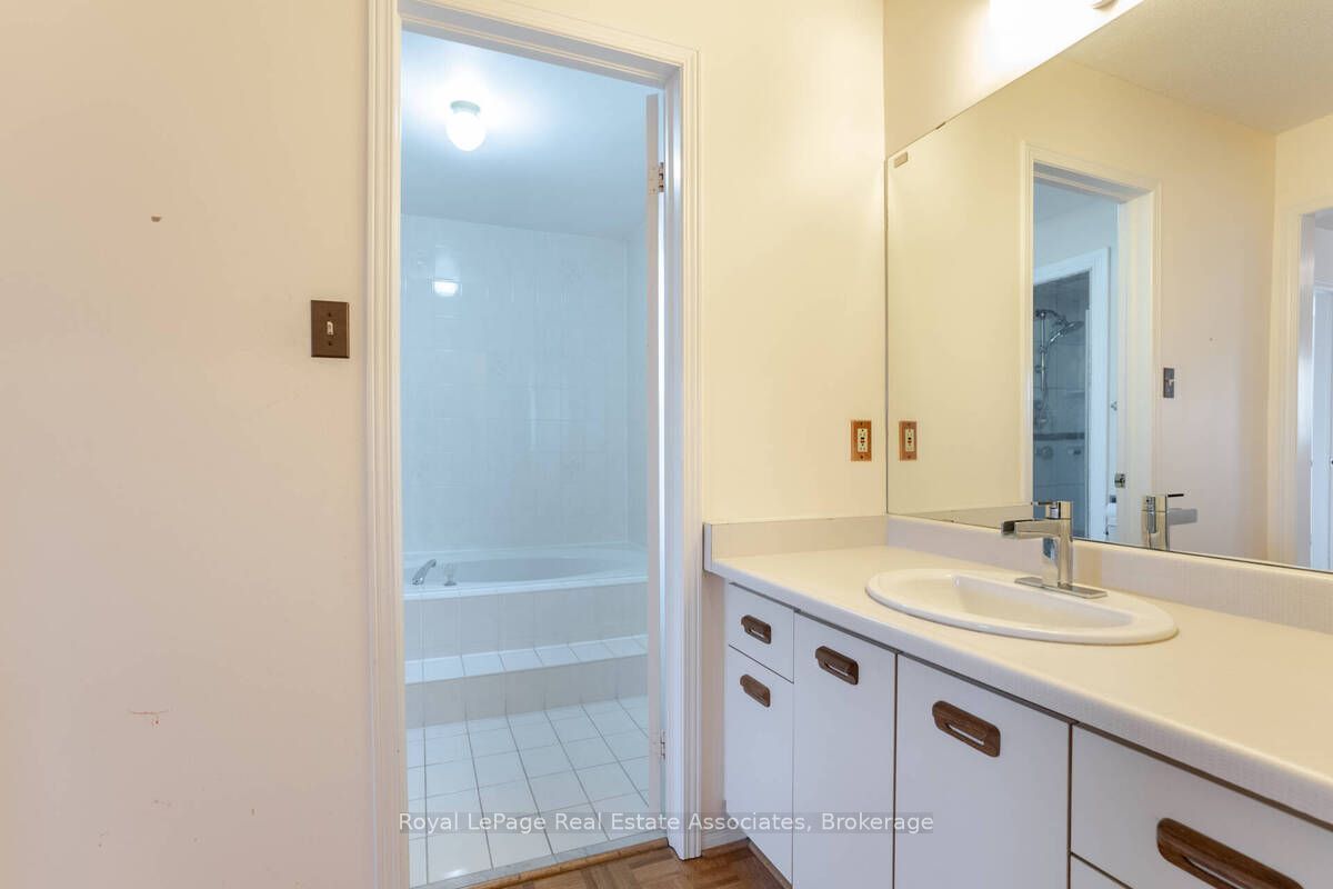 2551 Wynten Way Property Photo 26