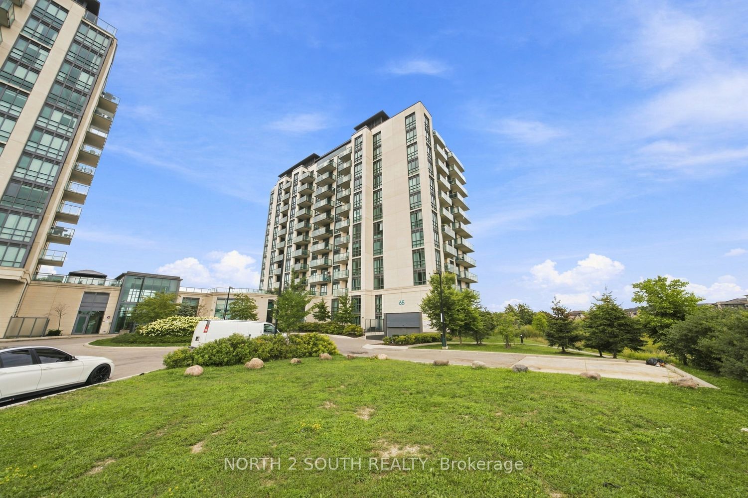 65 Yorkland Boulevard 804 Property Photo 1
