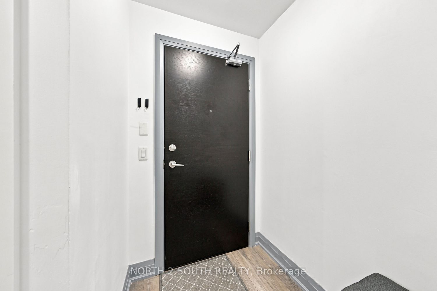 65 Yorkland Boulevard 804 Property Photo 3
