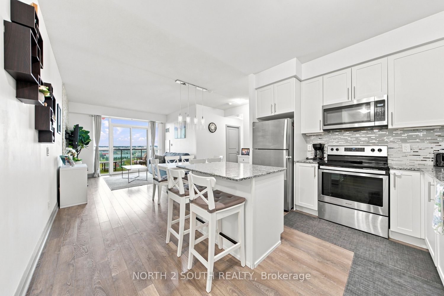 65 Yorkland Boulevard 804 Property Photo 6
