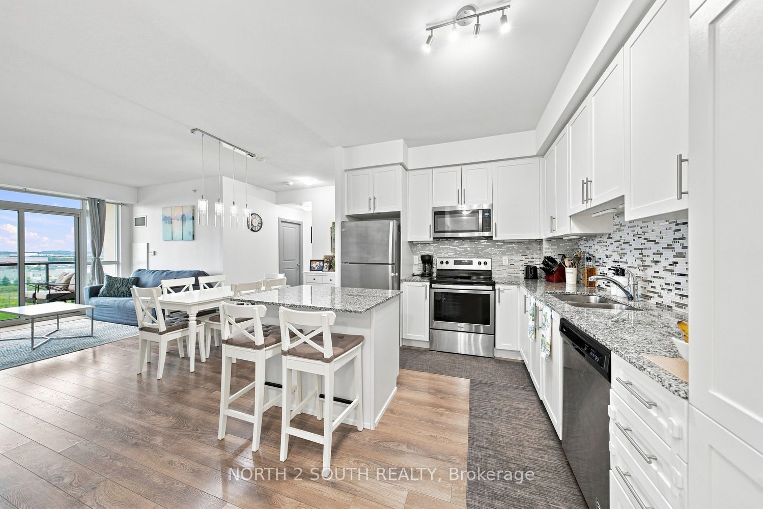 65 Yorkland Boulevard 804 Property Photo 7