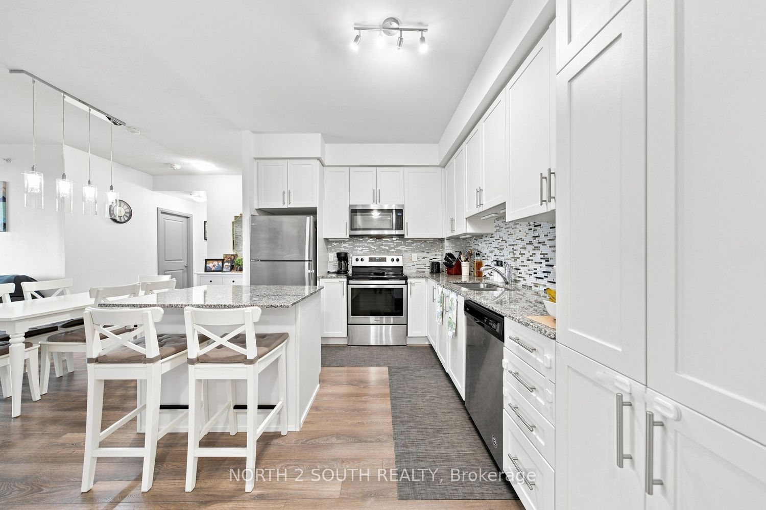 65 Yorkland Boulevard 804 Property Photo 8