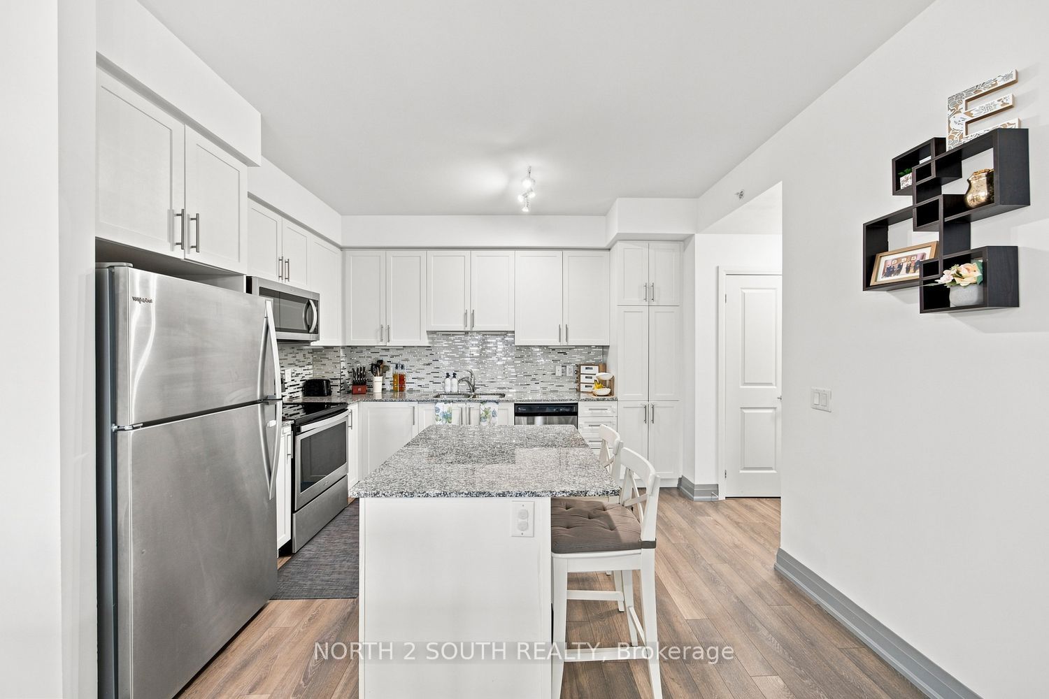 65 Yorkland Boulevard 804 Property Photo 10