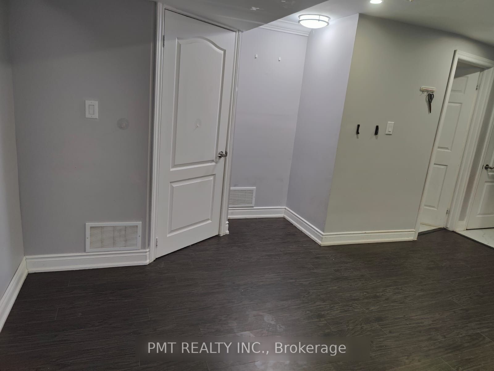 73 Greene Drive Property Photo 16