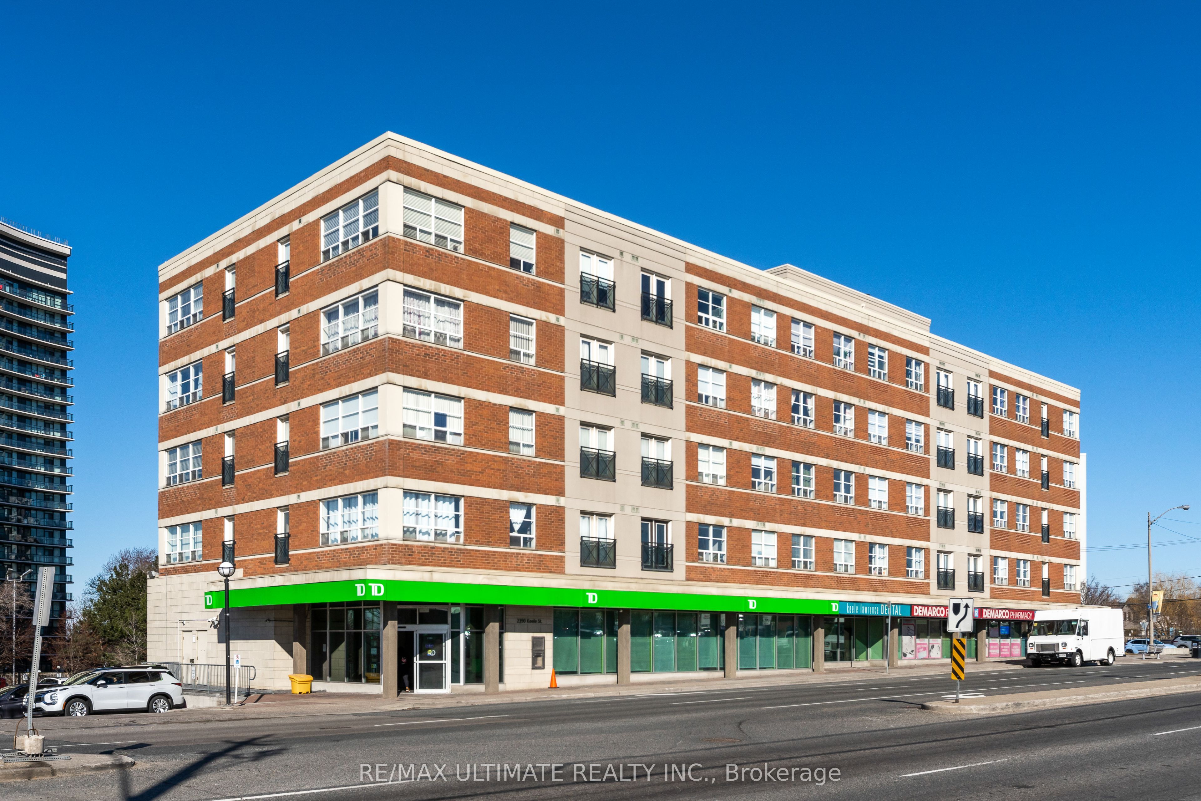 1415 Lawrence Avenue W 406