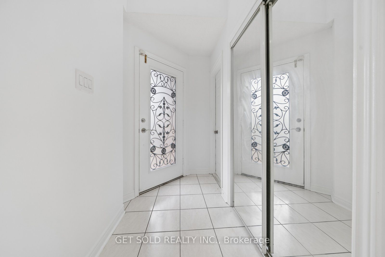 57 Oaklea Boulevard Property Photo 4