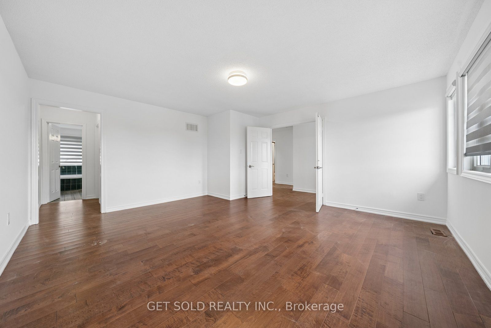 57 Oaklea Boulevard Property Photo 16