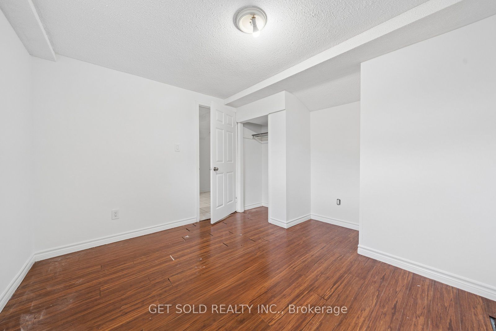57 Oaklea Boulevard Property Photo 19