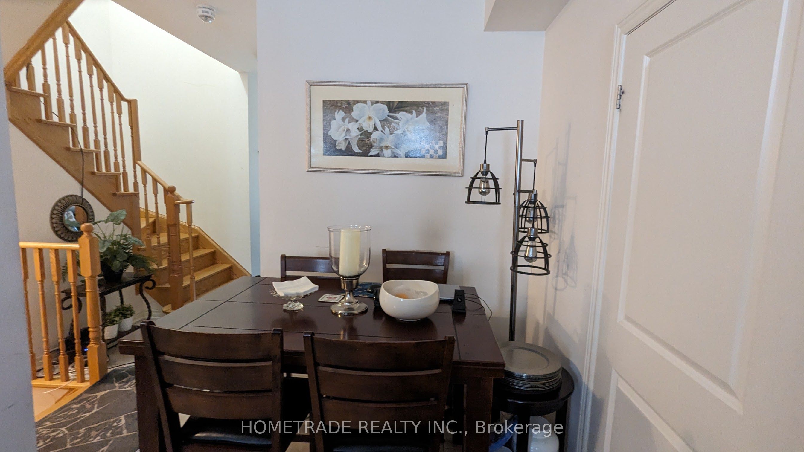55 Ivor Crescent Property Photo 6