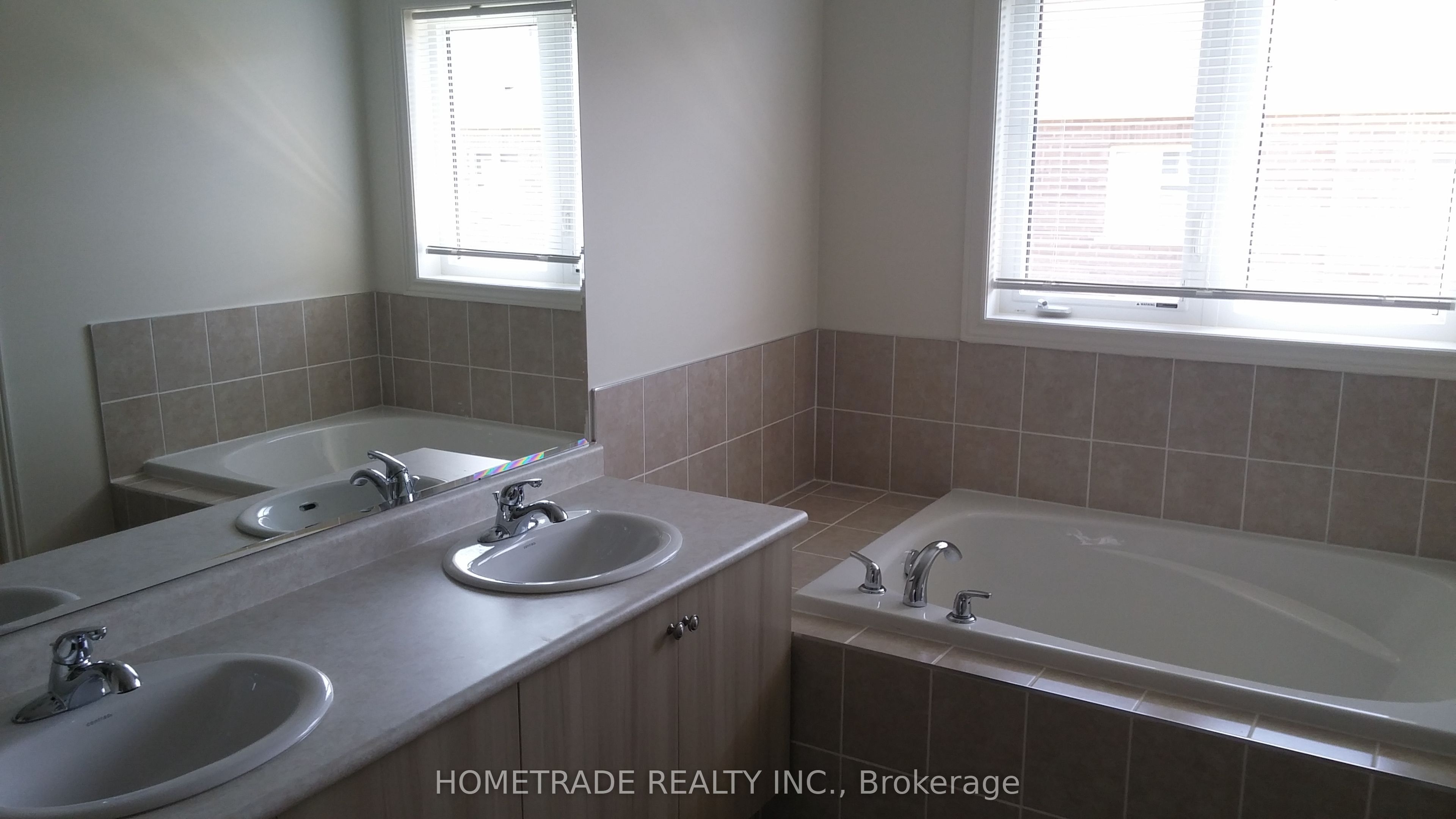 55 Ivor Crescent Property Photo 11