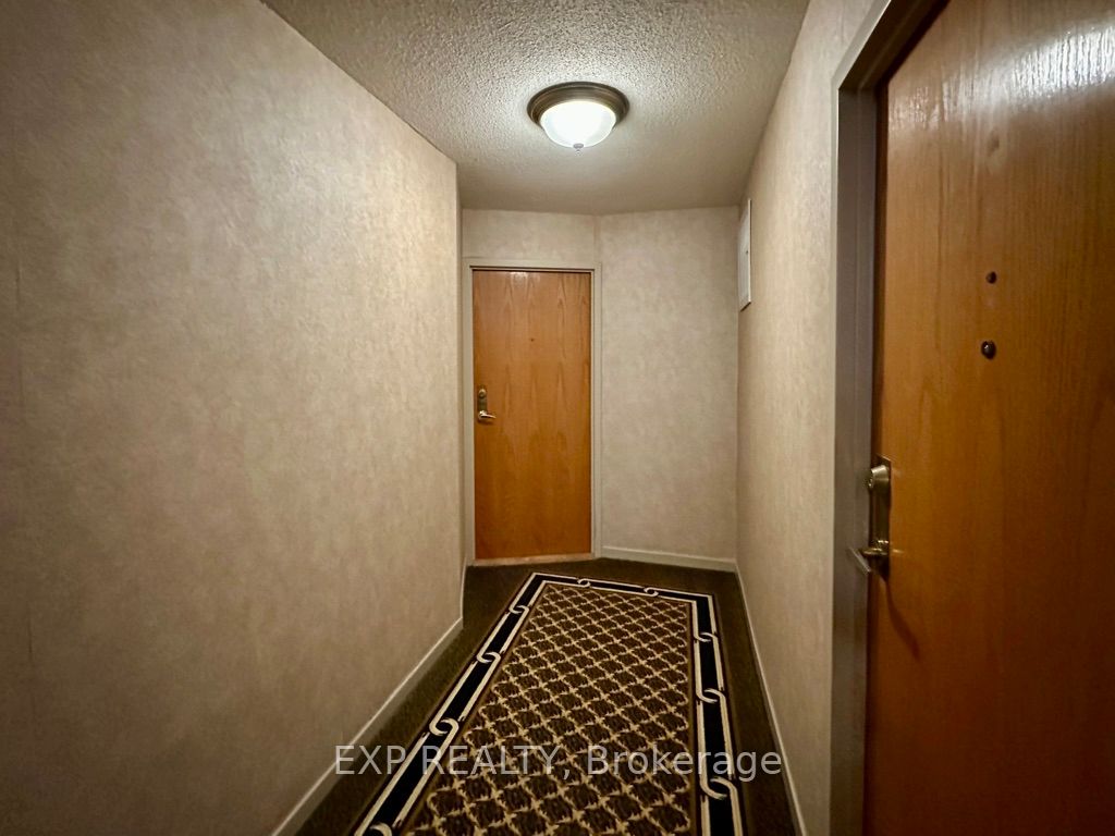 300 Webb Drive 303 Property Photo 8