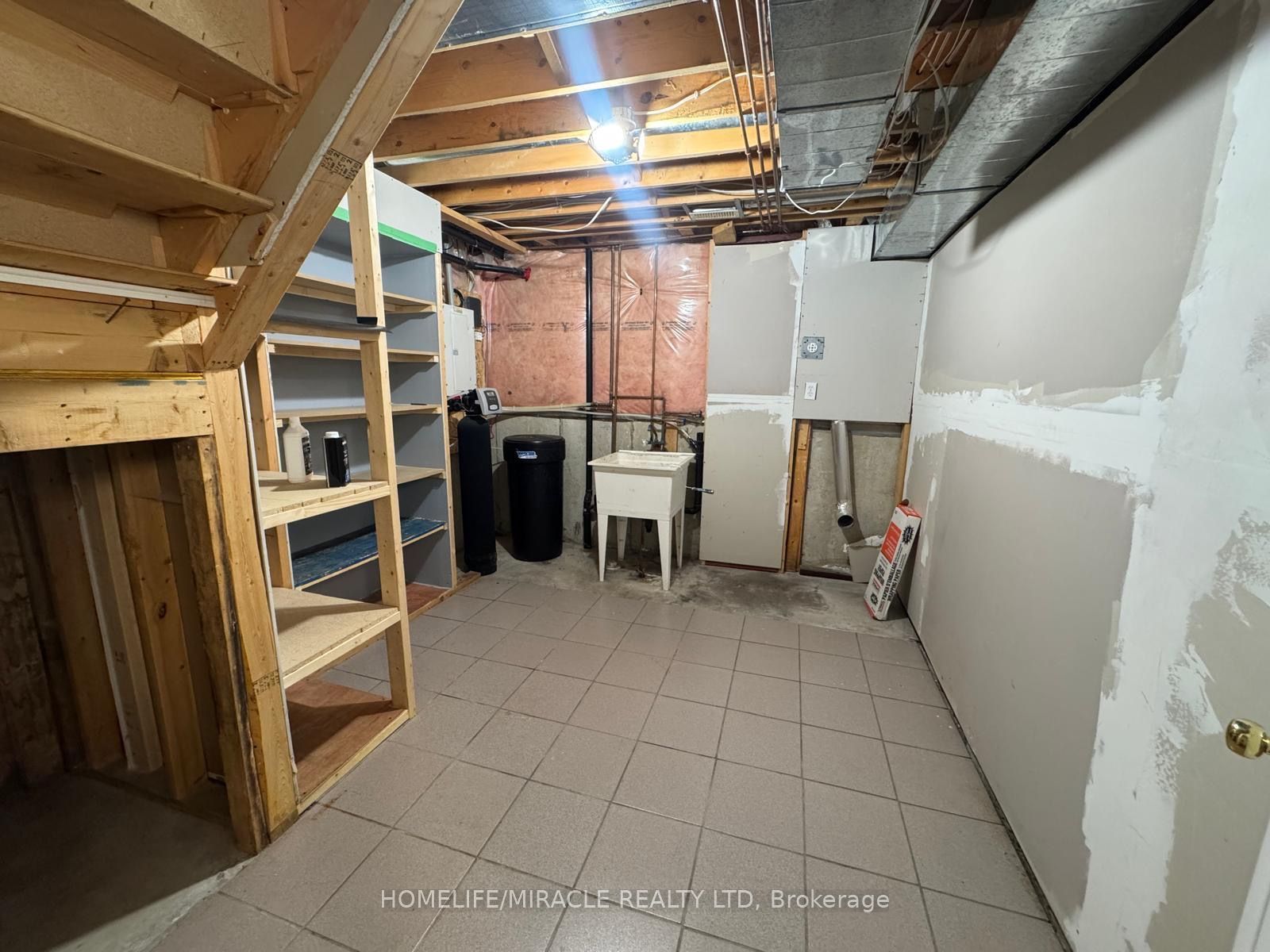 50 Buckingham Street Property Photo 20