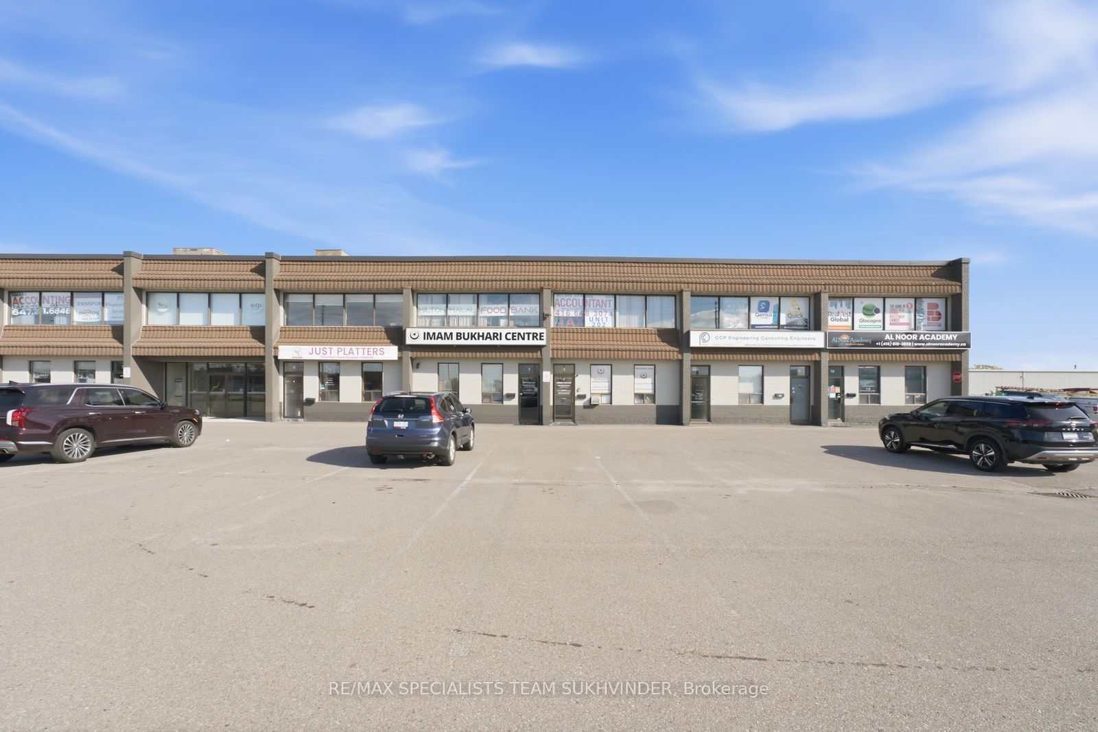 50 Steeles Avenue E 8 Property Photo 2