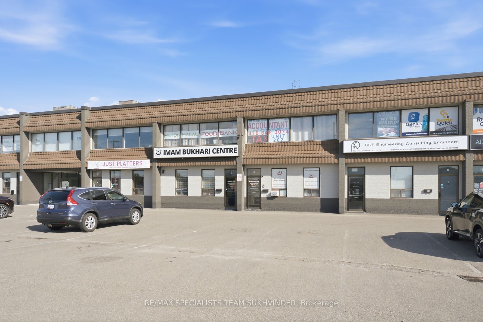 50 Steeles Avenue E 8 Property Photo 3