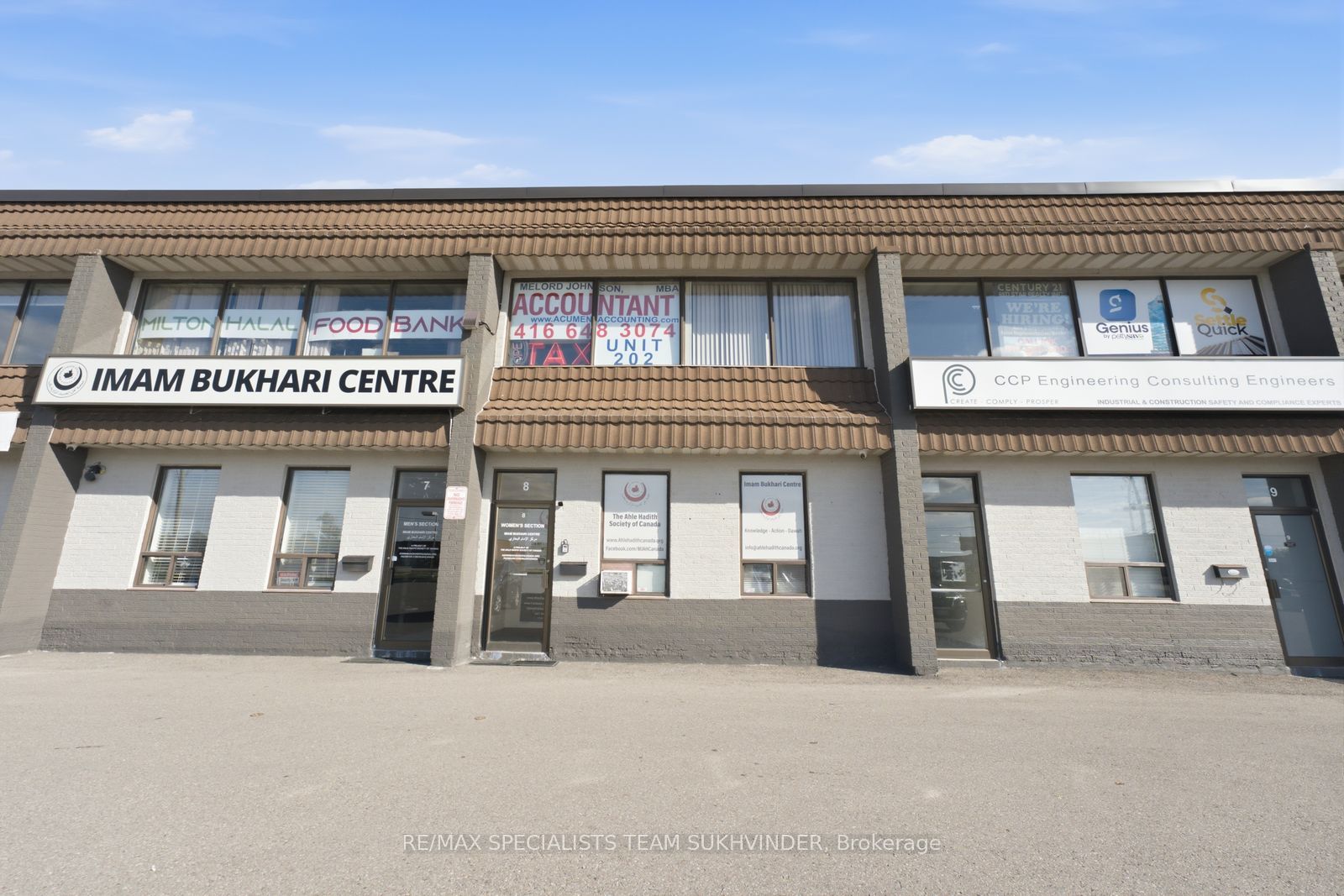 50 Steeles Avenue E 8 Property Photo 3