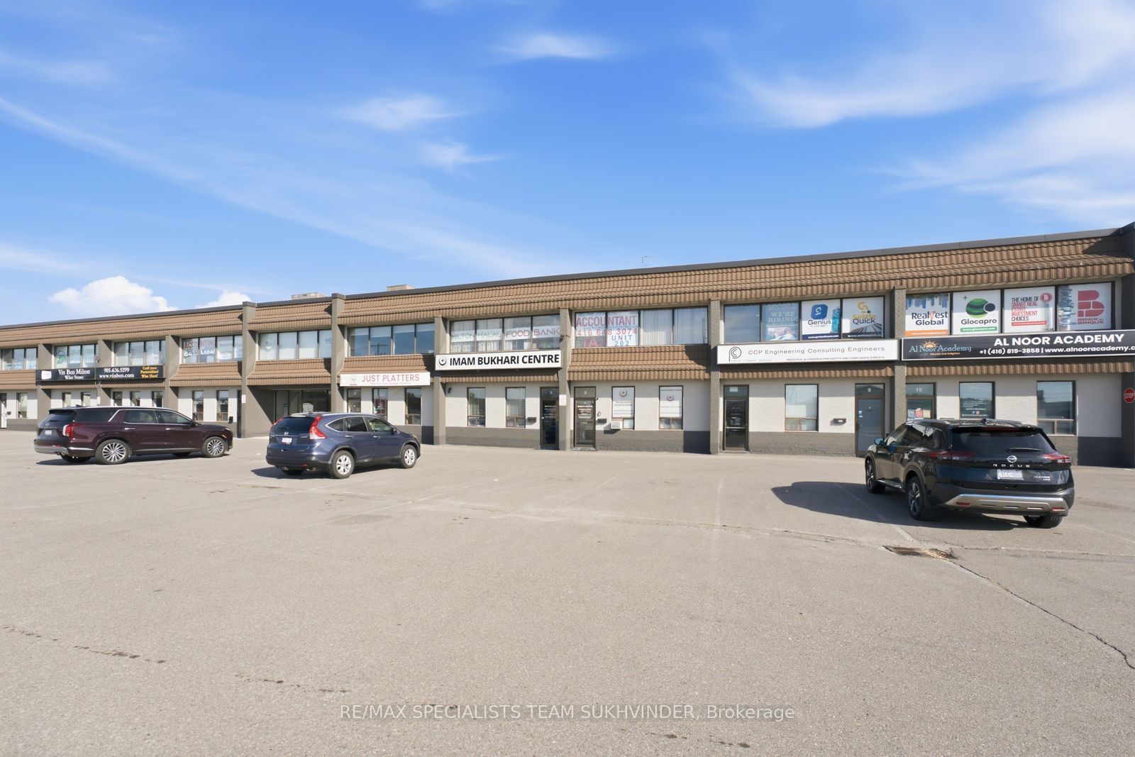 50 Steeles Avenue E 8 Property Photo 4