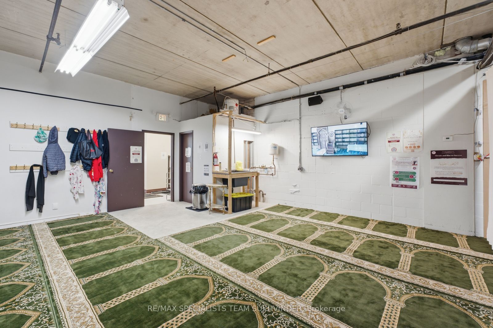 50 Steeles Avenue E 8 Property Photo 11
