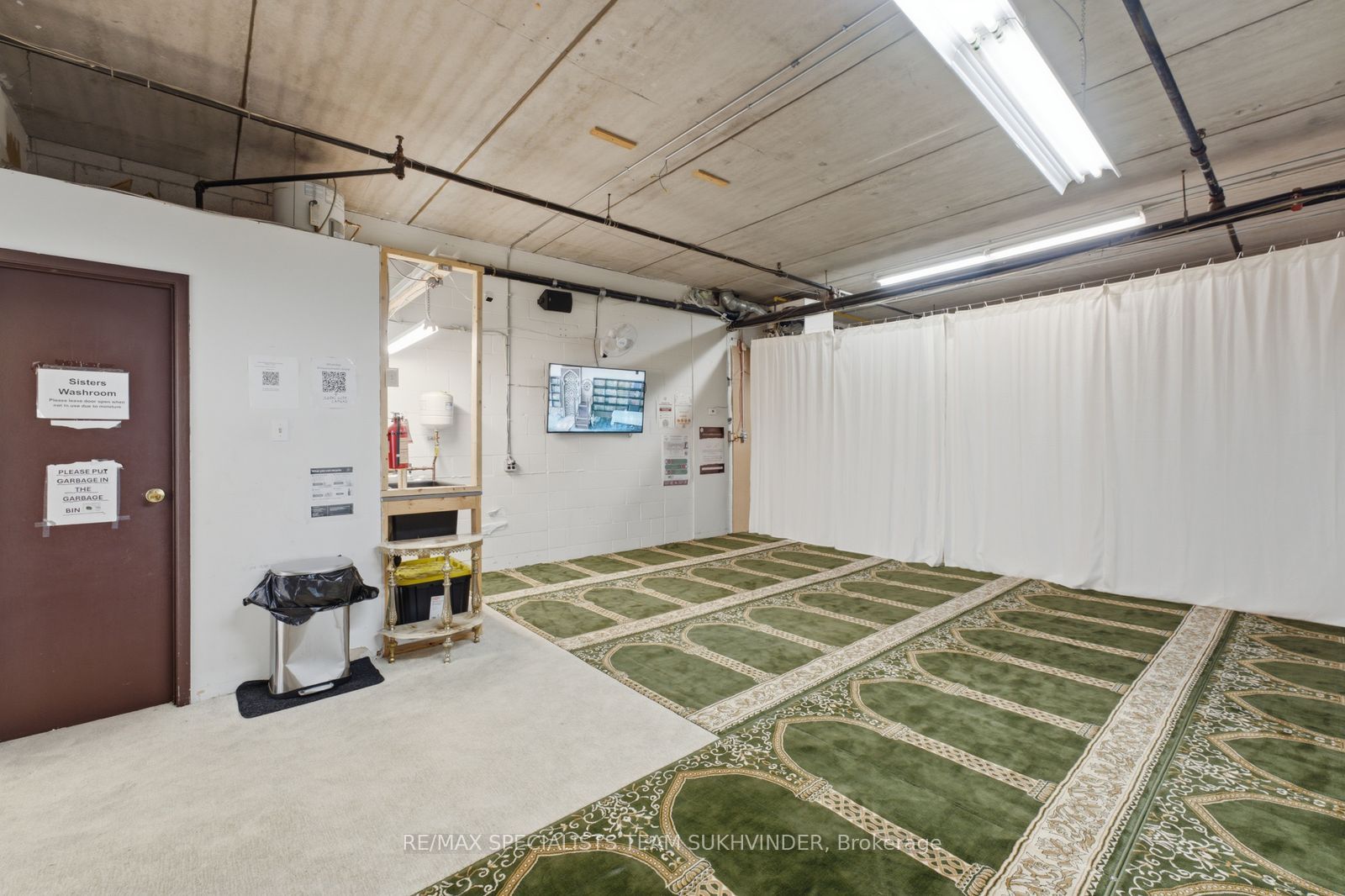 50 Steeles Avenue E 8 Property Photo 16