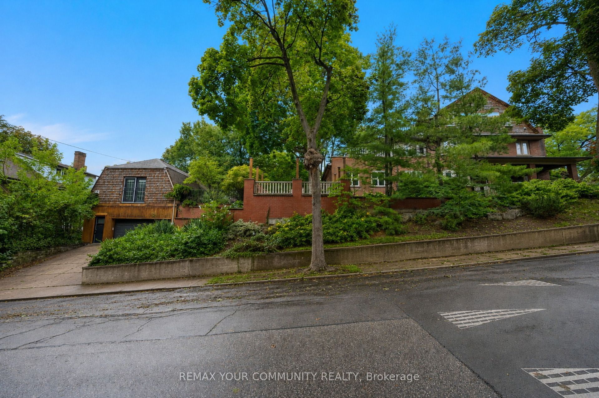 62 Indian Grove Property Photo 1