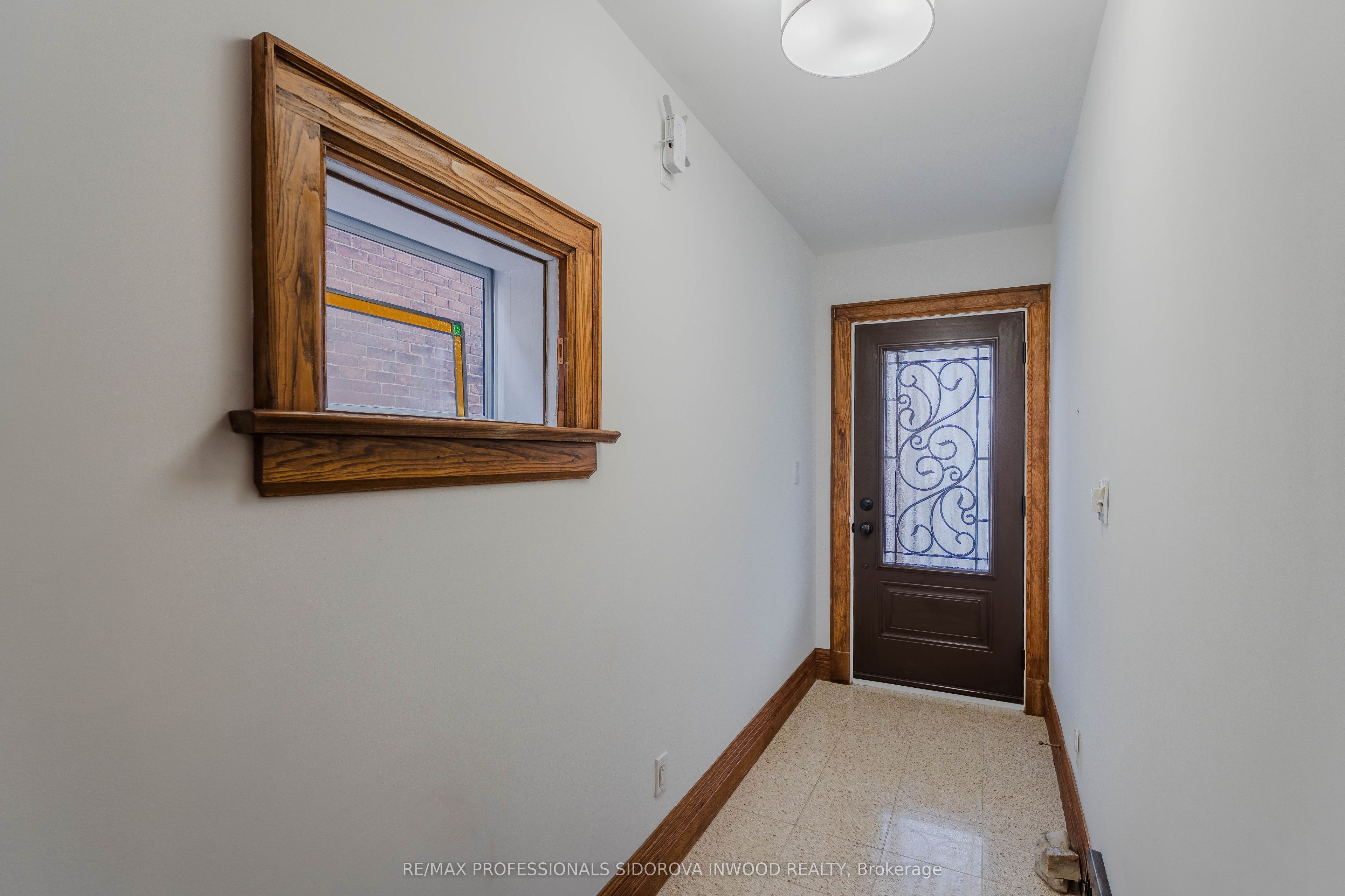 11 Winfield Avenue Property Photo 4