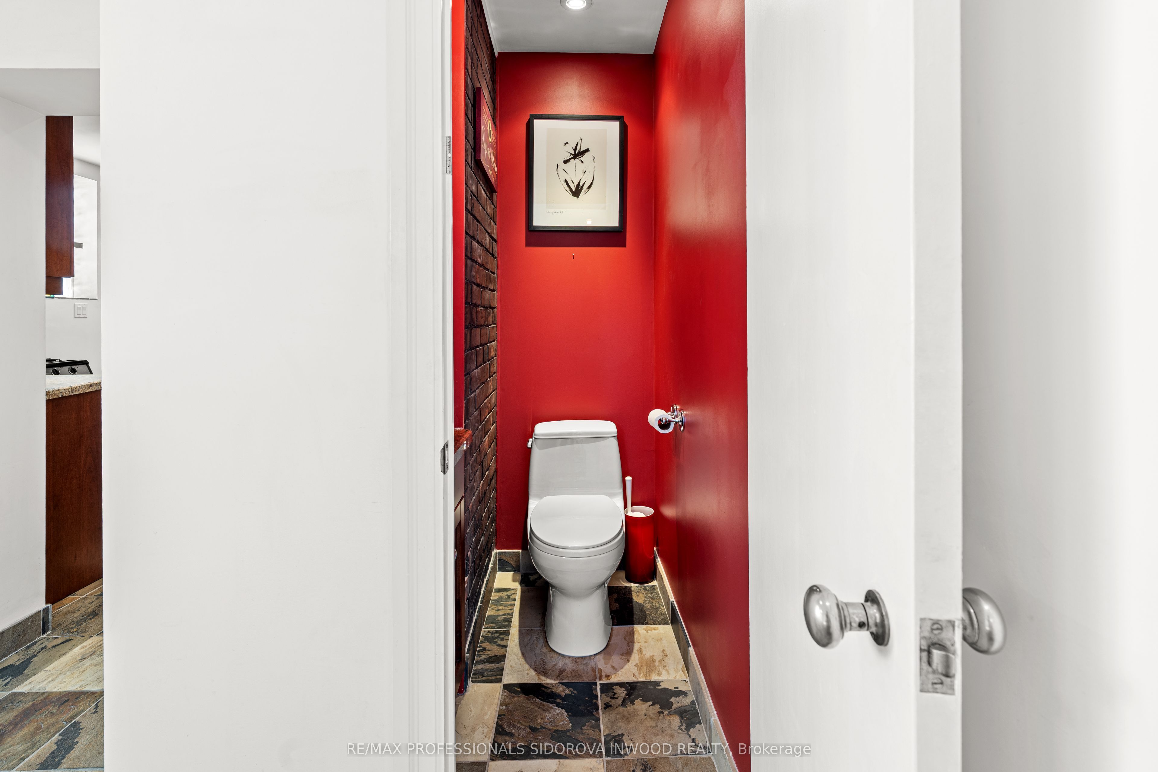 11 Winfield Avenue Property Photo 15