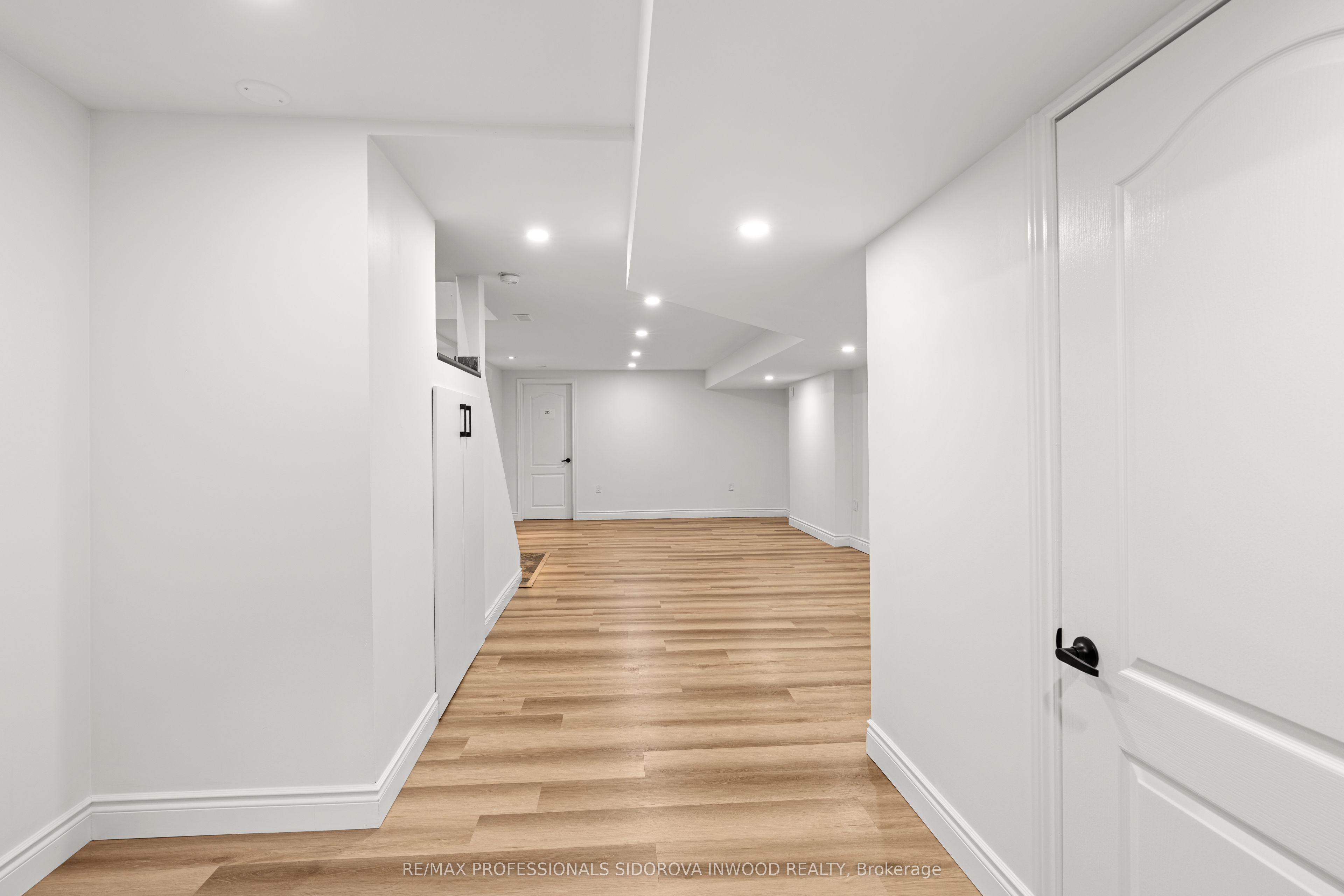 11 Winfield Avenue Property Photo 25