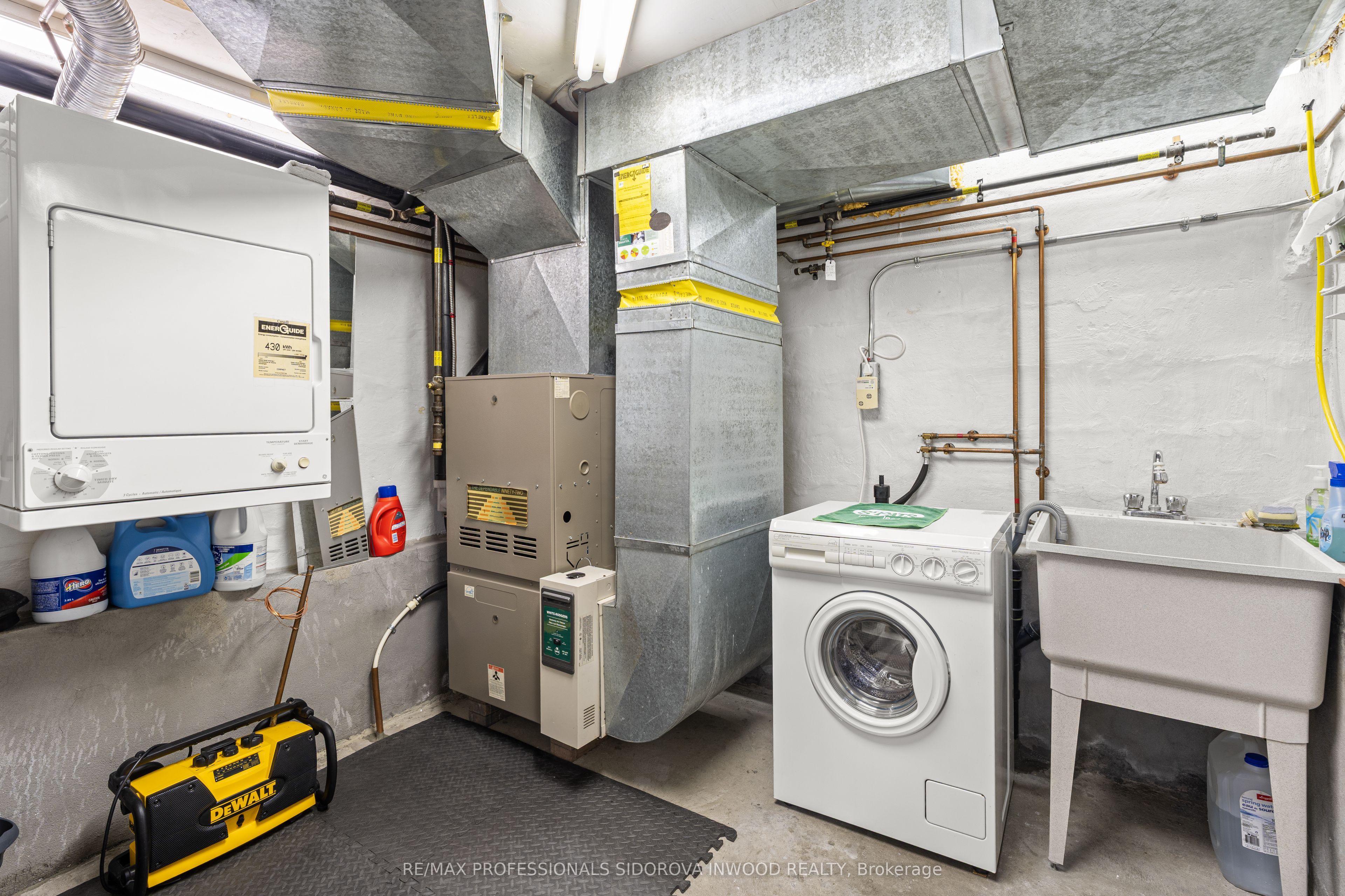 11 Winfield Avenue Property Photo 26
