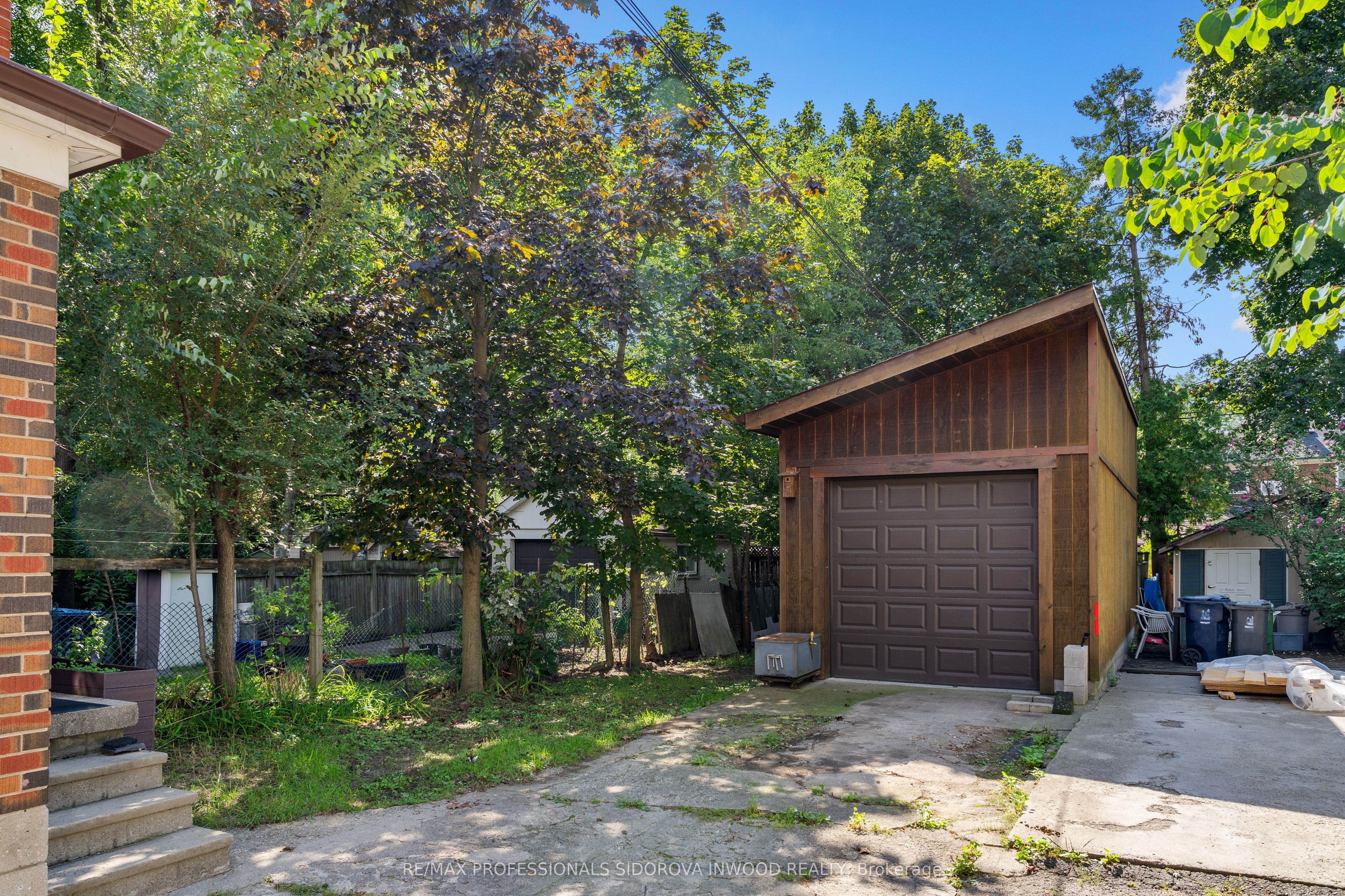 11 Winfield Avenue Property Photo 28