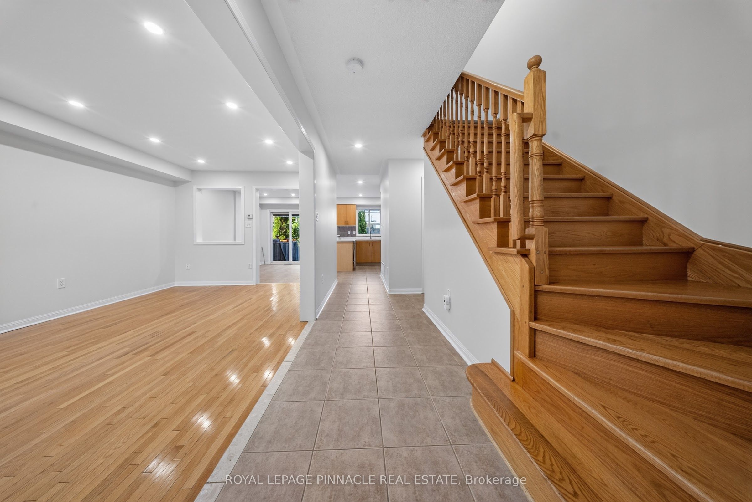787 Avocado Crescent Property Photo 6