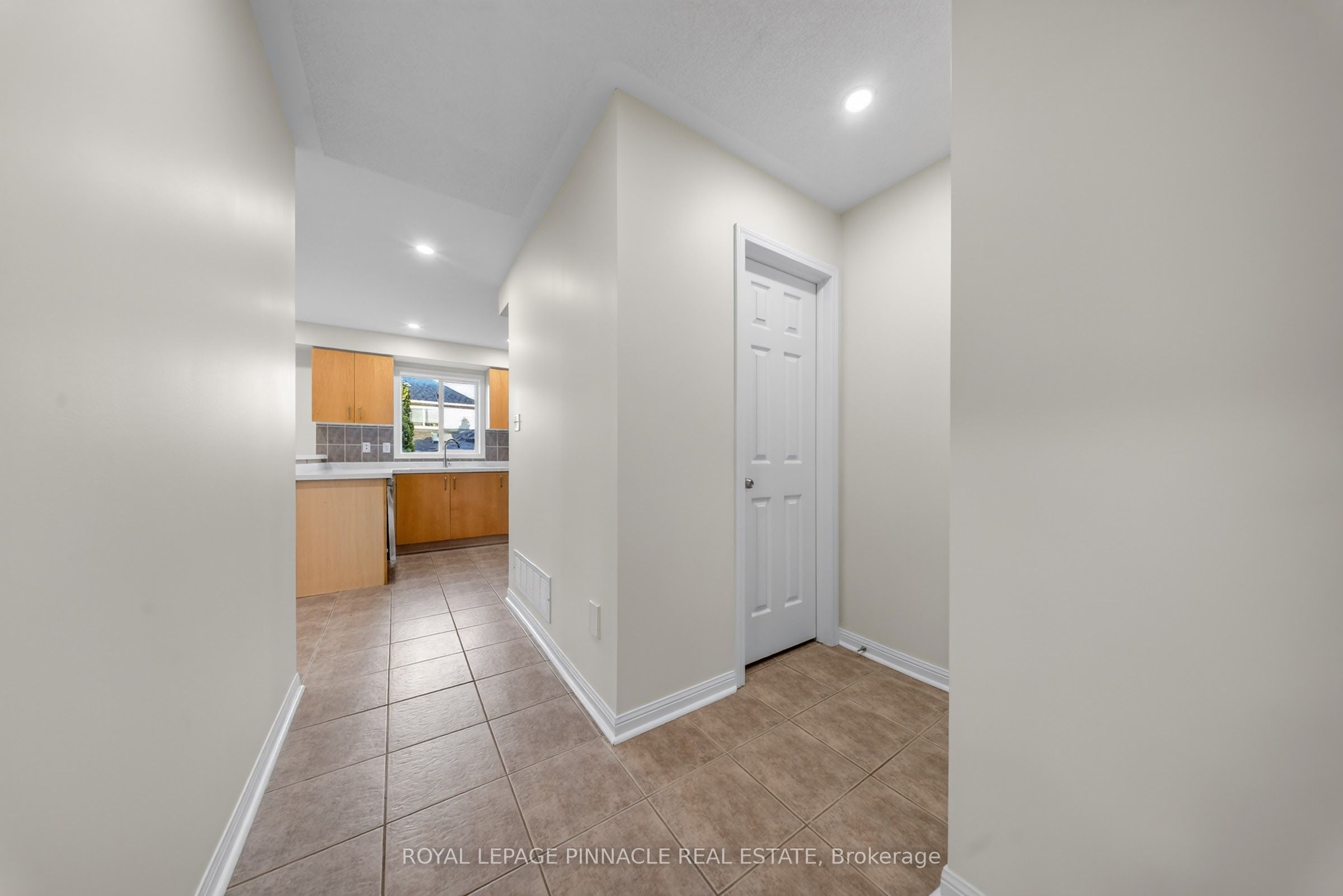 787 Avocado Crescent Property Photo 13