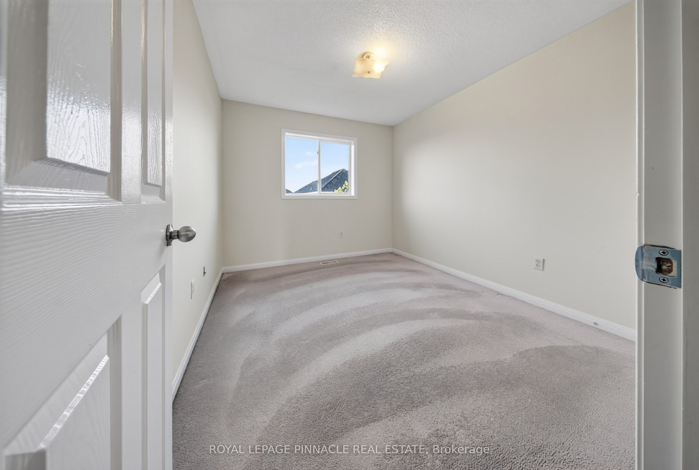 787 Avocado Crescent Property Photo 18