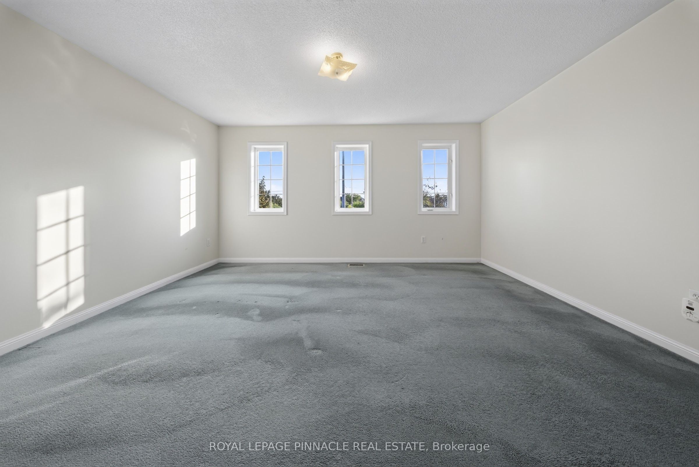 787 Avocado Crescent Property Photo 25