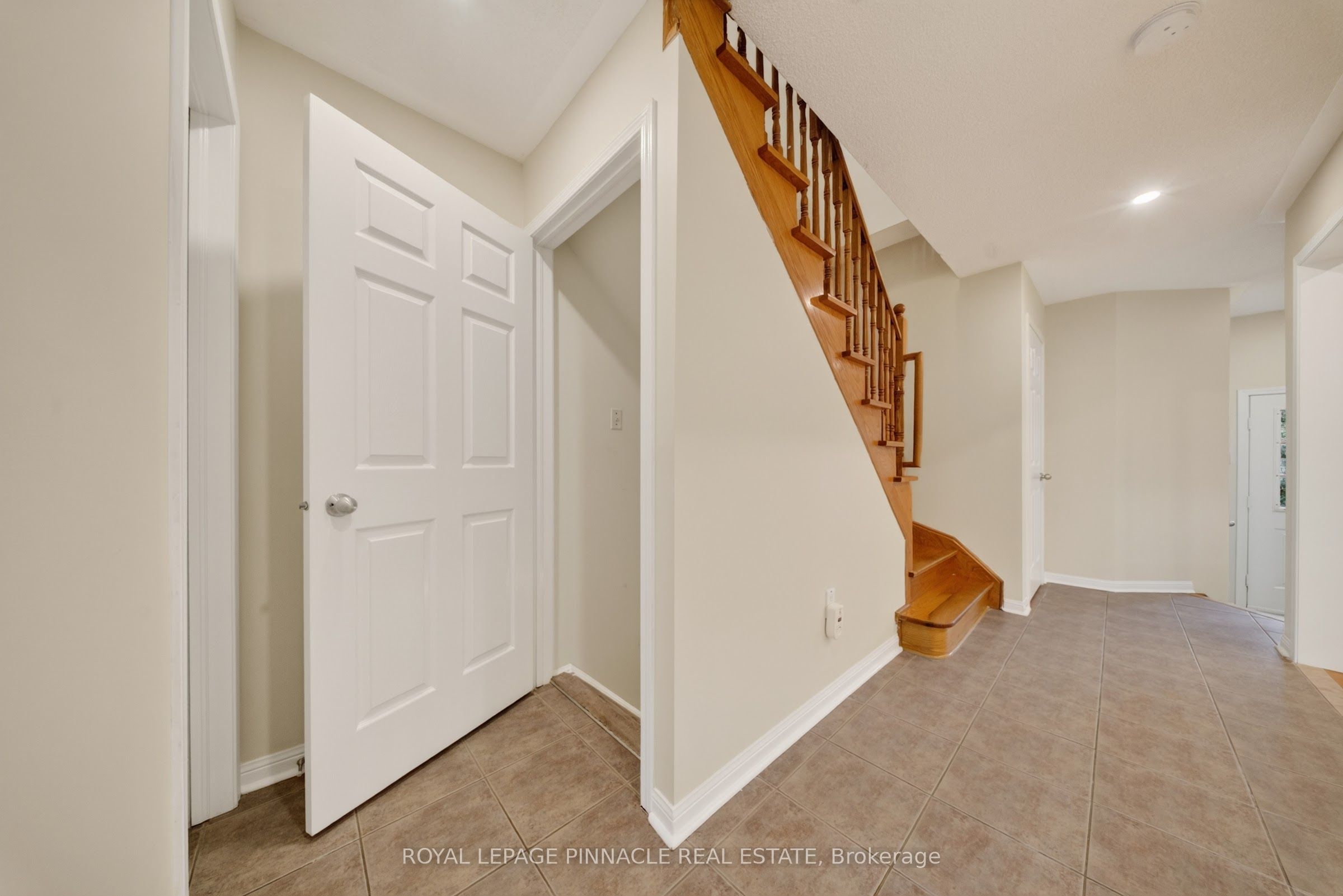 787 Avocado Crescent Property Photo 29