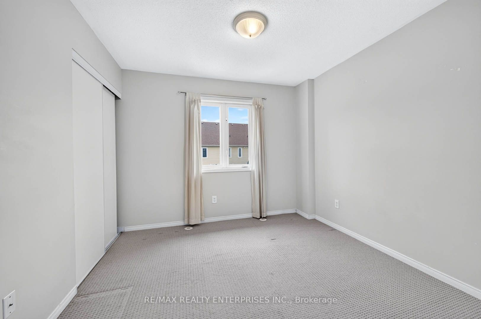 4975 Southampton Drive 145 Property Photo 26