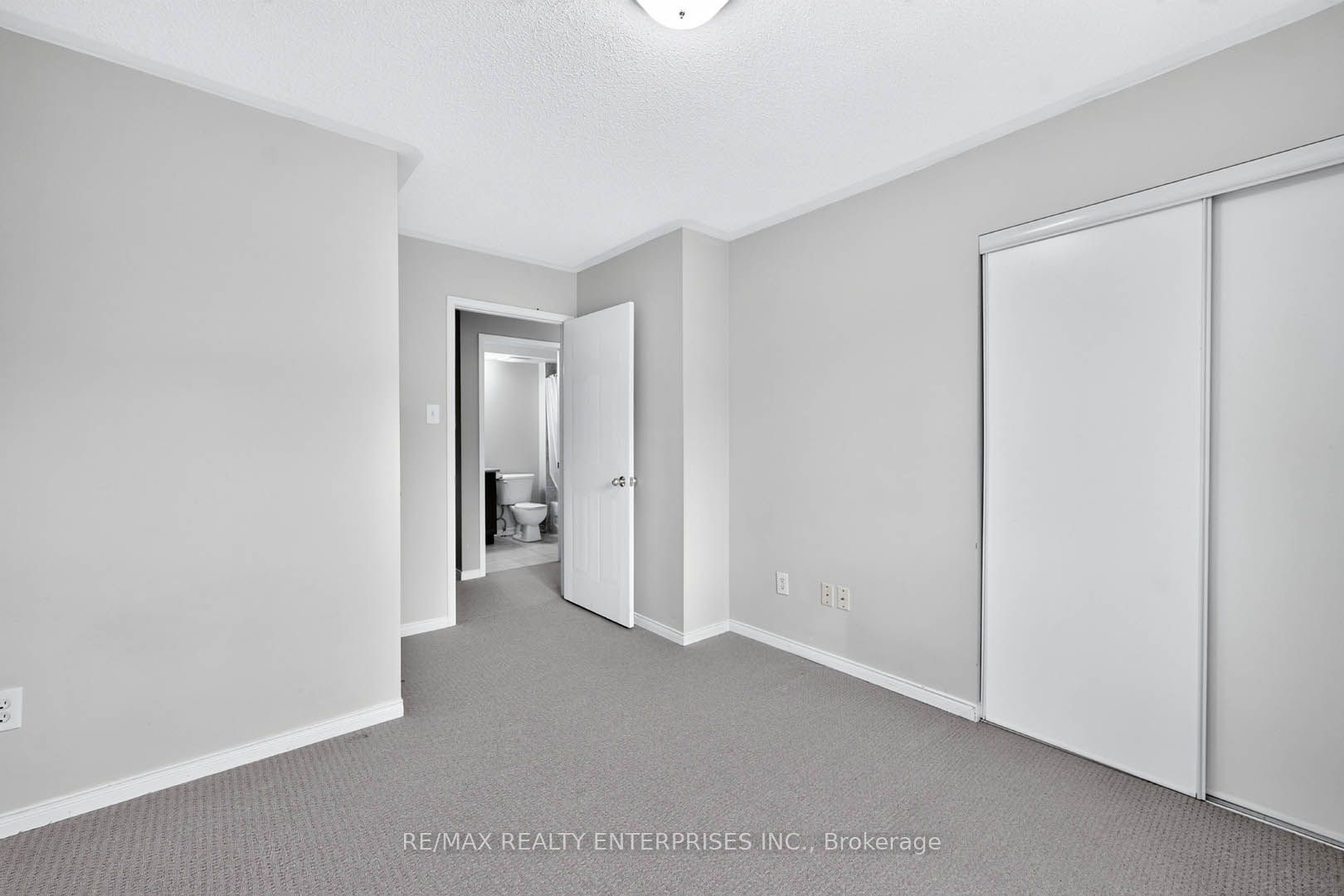 4975 Southampton Drive 145 Property Photo 27