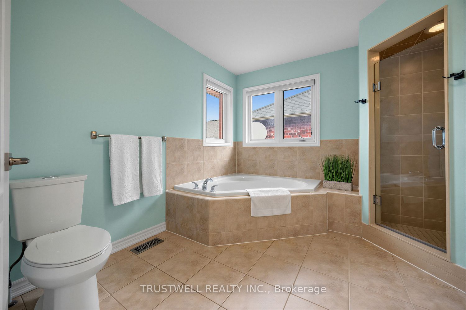 1295 Sim Place Property Photo 27