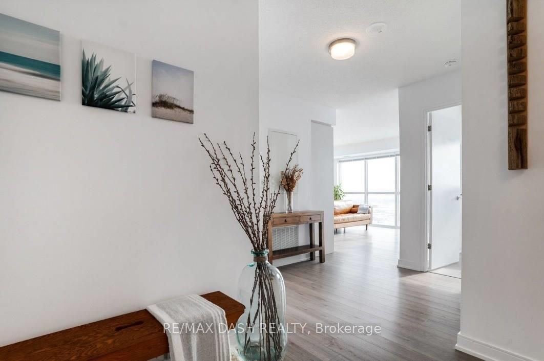 20 Thomas Riley Road 2207 Property Photo 6