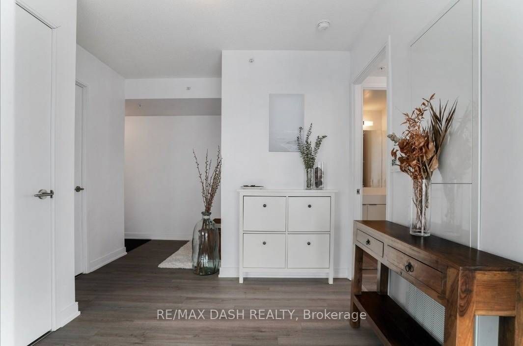 20 Thomas Riley Road 2207 Property Photo 7