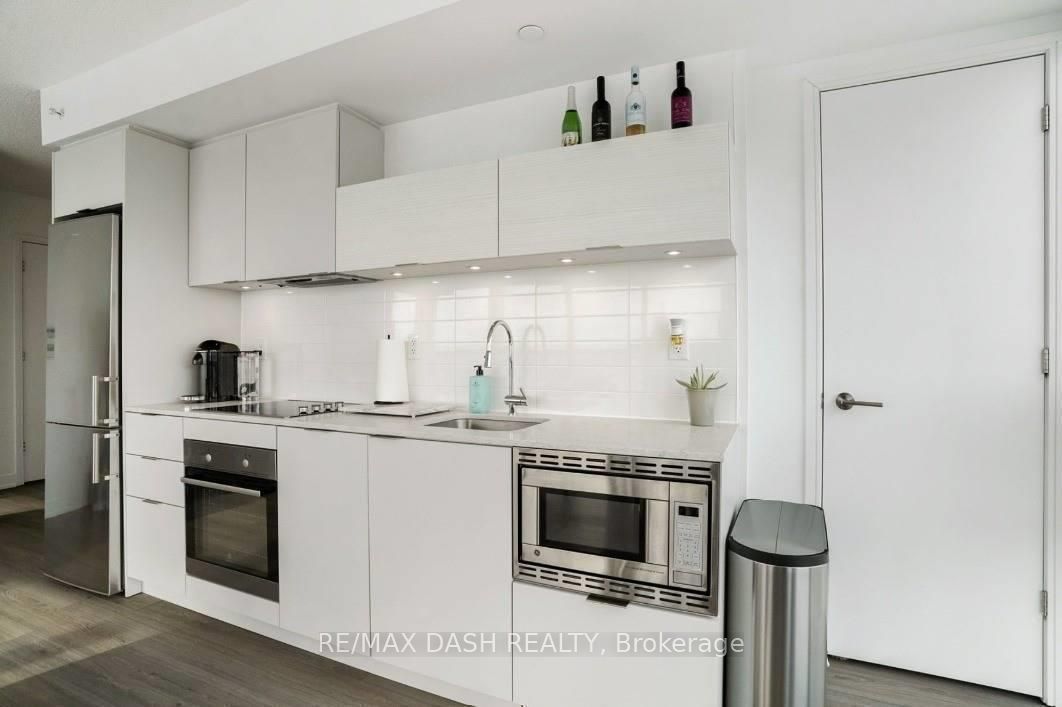 20 Thomas Riley Road 2207 Property Photo 11