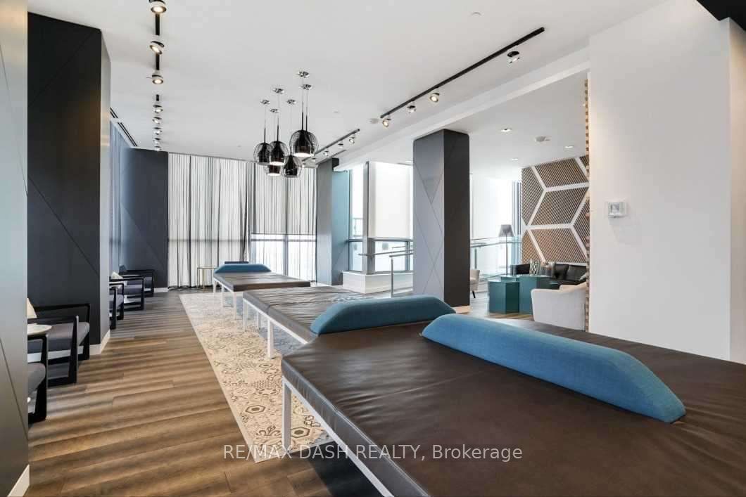 20 Thomas Riley Road 2207 Property Photo 24